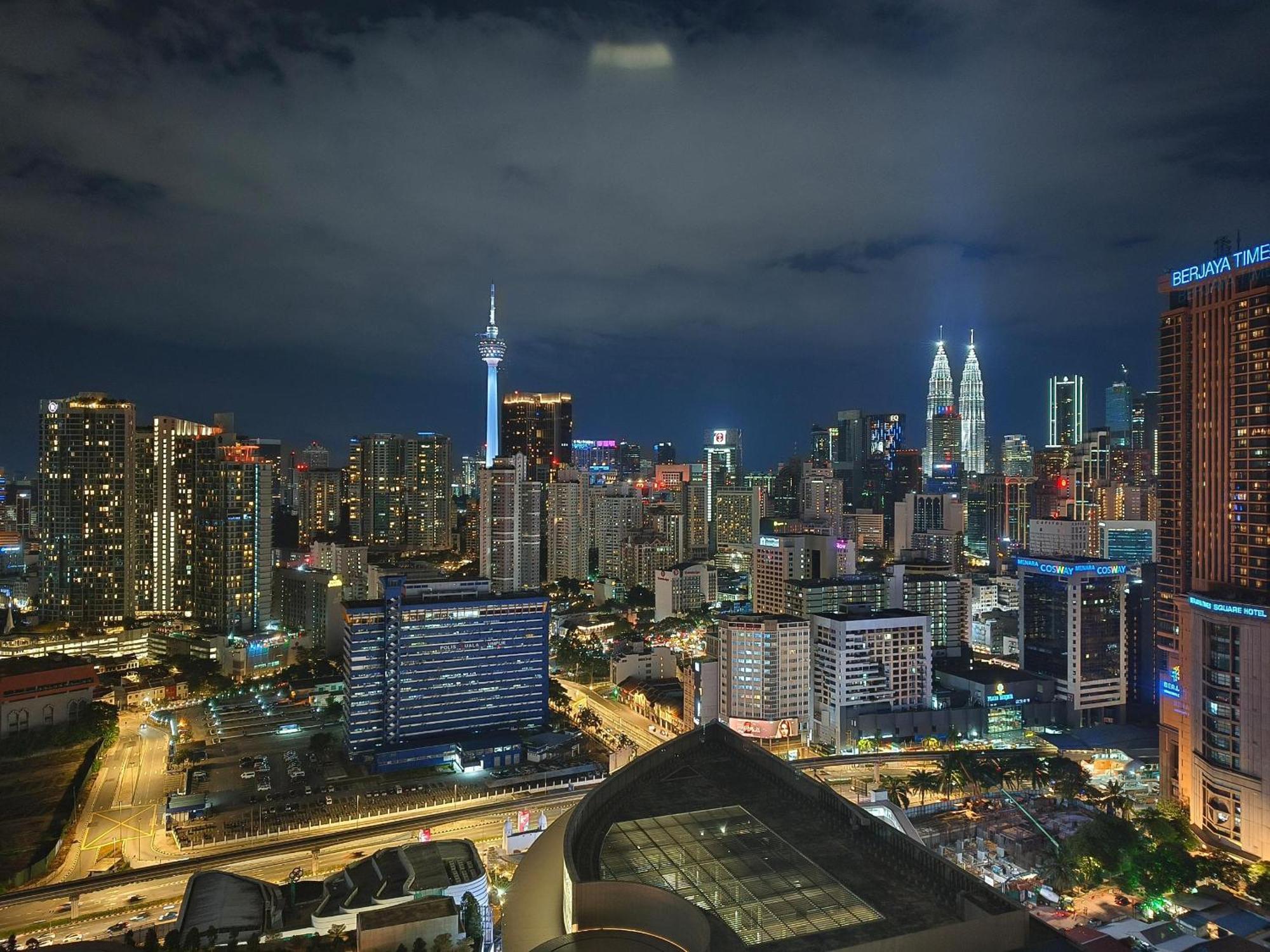 Lucentia Suites Klcc By City View Куала-Лумпур Экстерьер фото