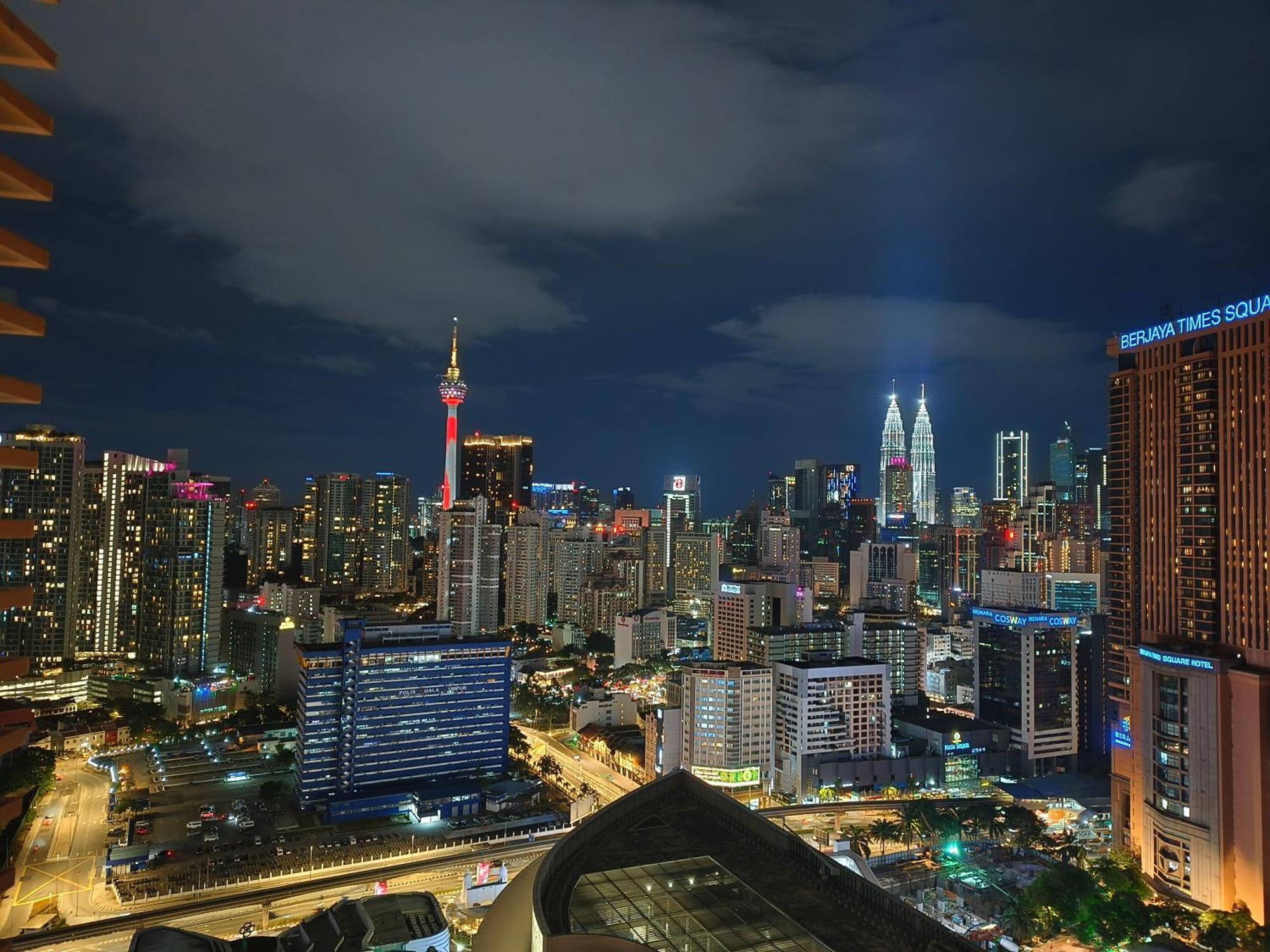Lucentia Suites Klcc By City View Куала-Лумпур Экстерьер фото