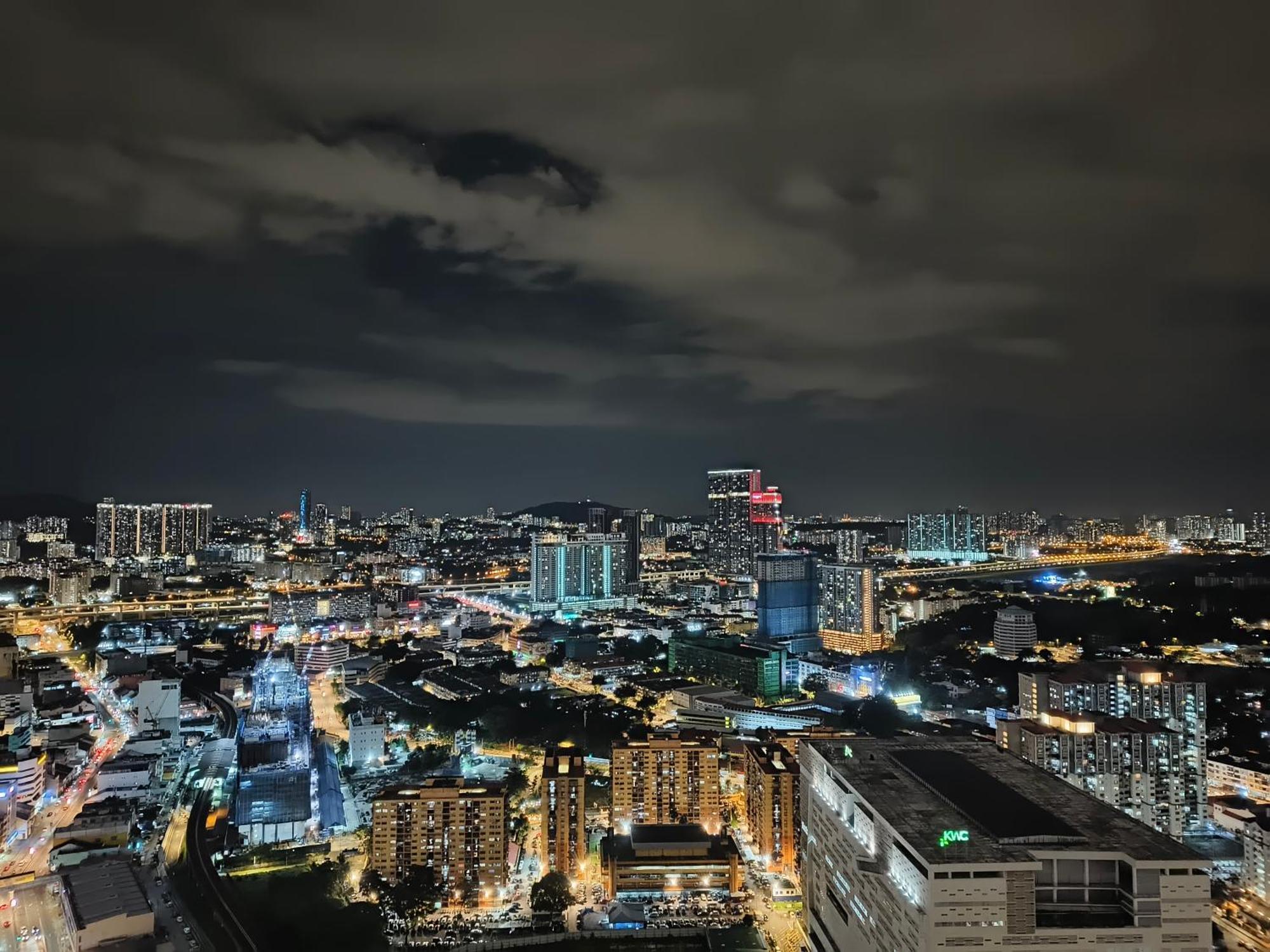 Lucentia Suites Klcc By City View Куала-Лумпур Экстерьер фото