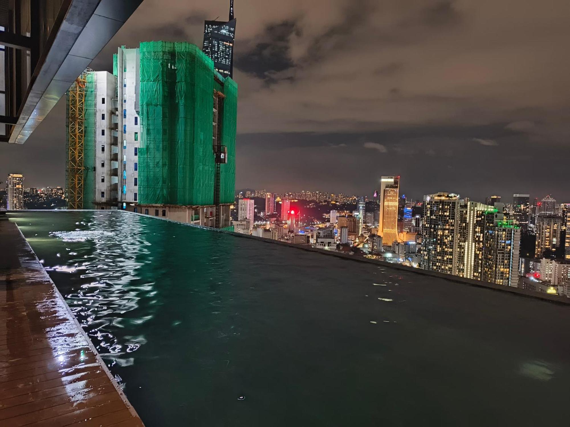 Lucentia Suites Klcc By City View Куала-Лумпур Экстерьер фото